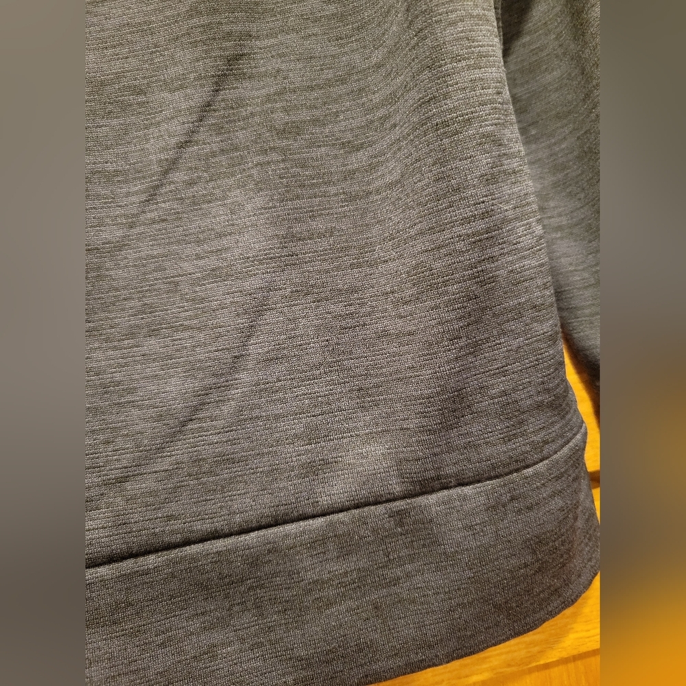 Boys Adidas Black and White Hoodie.  Boys Size 8 - Picture 5 of 8